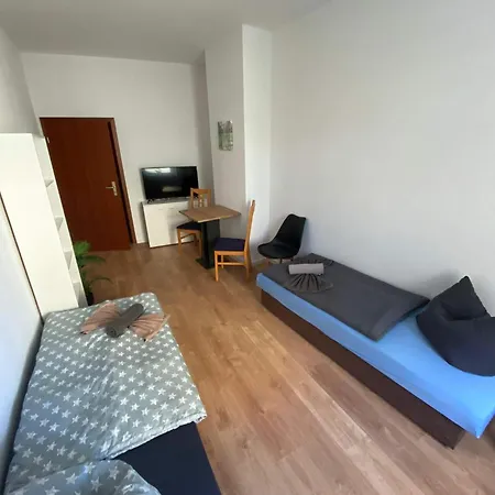 Apartment Flex Aparts - Grosse, Moeblierte 3-raum In