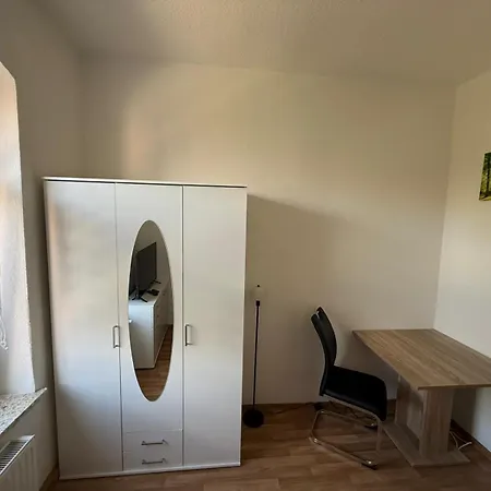 Apartman Flex Aparts - Grosse, Moeblierte 3-raum In *