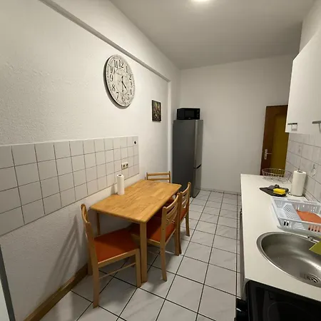 Flex Aparts - Grosse, Moeblierte 3-raum In