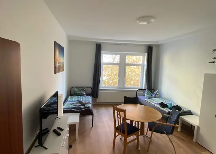 Flex Aparts - Grosse, Moeblierte 3-raum In Apartment *