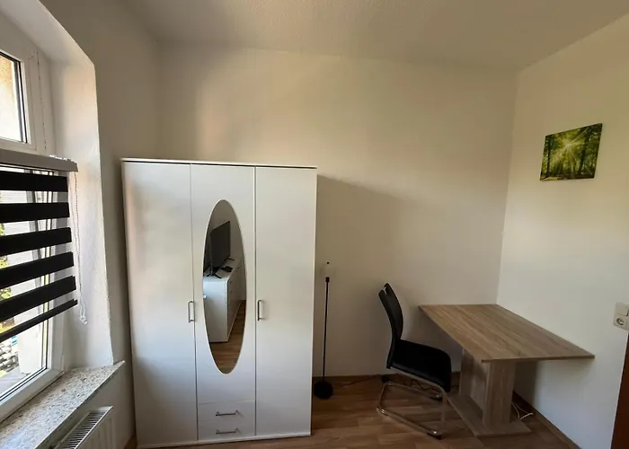 Apartman Flex Aparts - Grosse, Moeblierte 3-raum In *