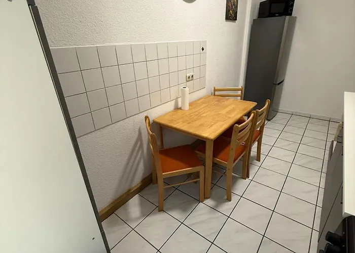 Apartman Flex Aparts - Grosse, Moeblierte 3-raum In *