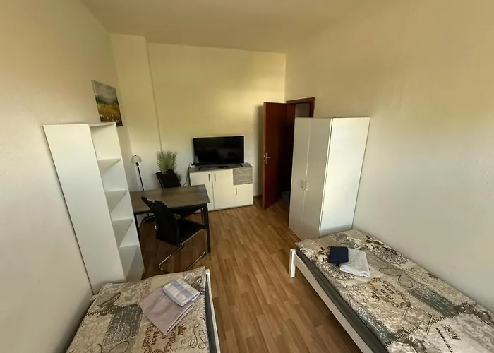 Apartman Flex Aparts - Grosse, Moeblierte 3-raum In *
