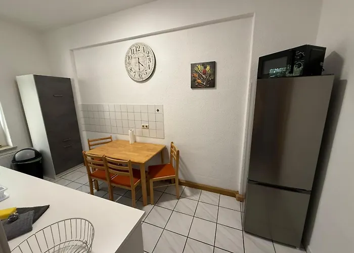 Apartman Flex Aparts - Grosse, Moeblierte 3-raum In Zwickau