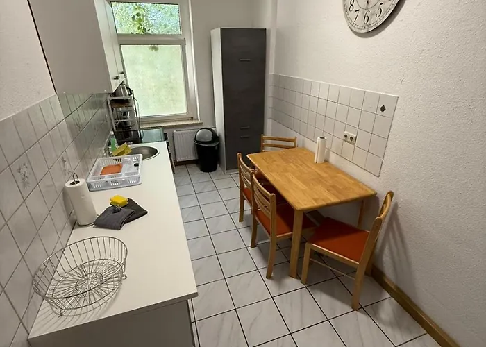 Apartman Flex Aparts - Grosse, Moeblierte 3-raum In *