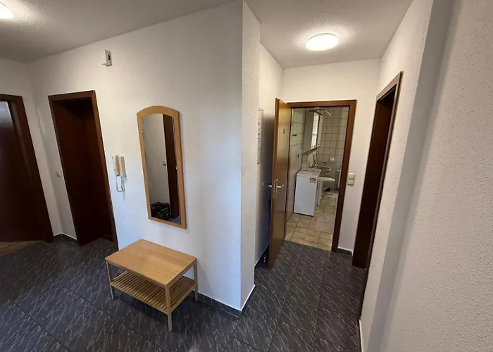 Apartman Flex Aparts - Grosse, Moeblierte 3-raum In *