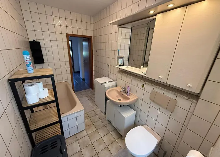 Apartman Flex Aparts - Grosse, Moeblierte 3-raum In