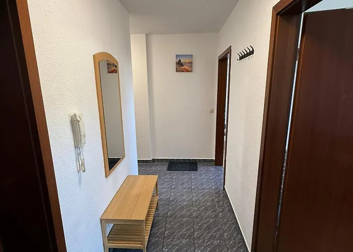 Flex Aparts - Grosse, Moeblierte 3-raum In Apartman